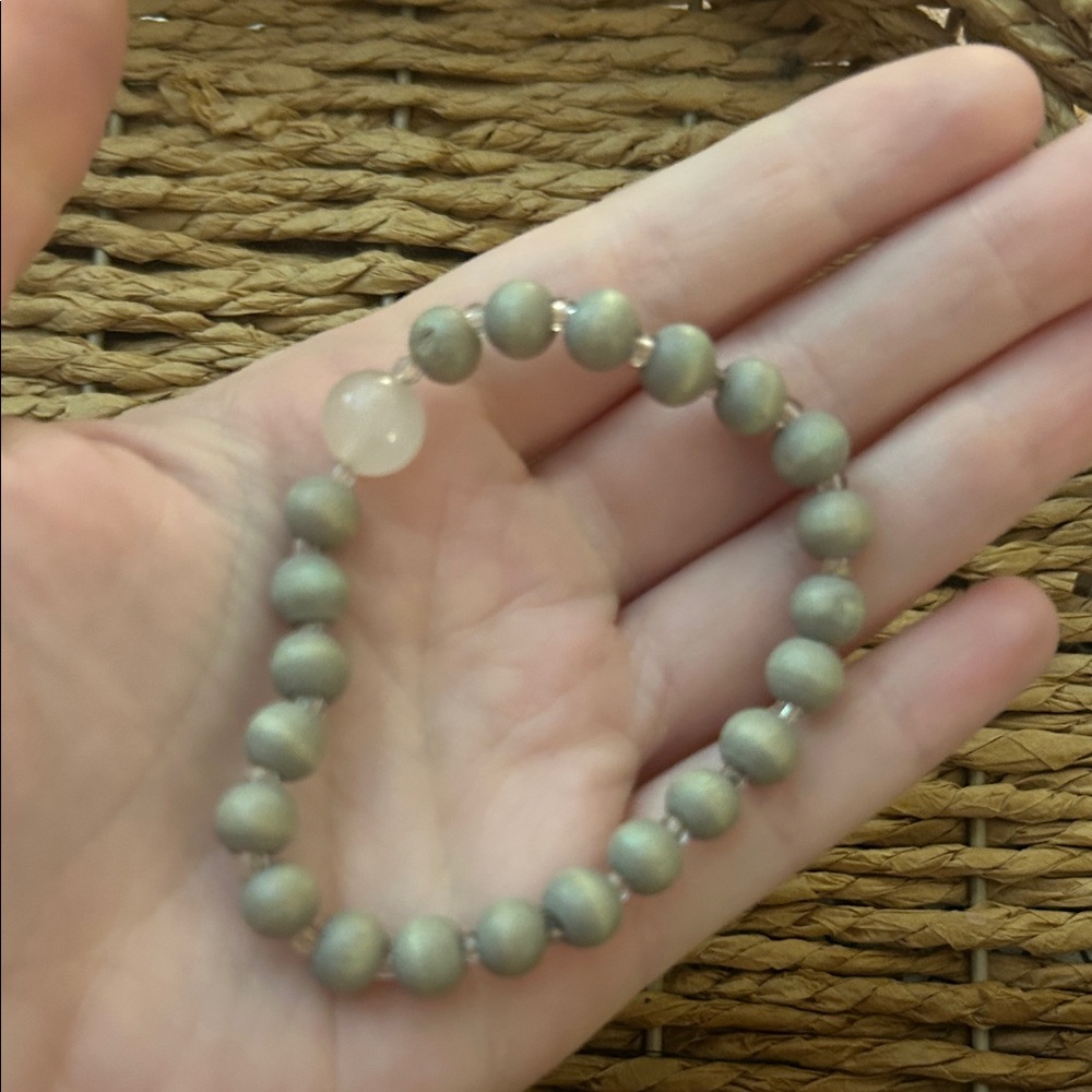 Elegant Gray Beaded Bracelet